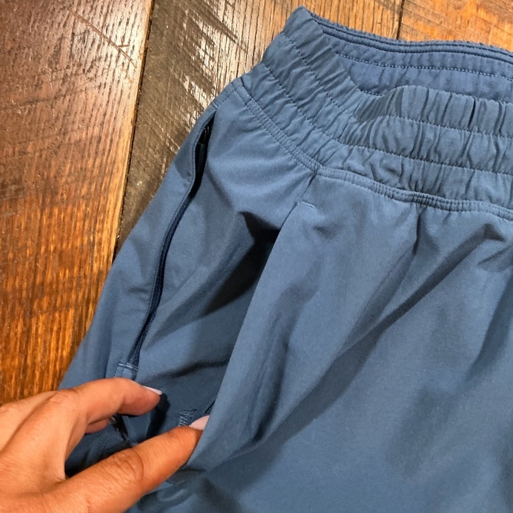 Lululemon Hotty Hot High-Rise Lined Short 4" Oasis Blue Size Small - Picture 6 of 13